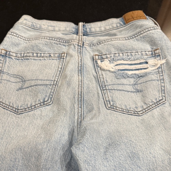 American Eagle Light Blue Distressed jeans Jeans - Picture 10 of 14